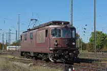 Re 425 172 der BLS wird in der Abstellanlage beim badischen Bahnhof abgestellt. Die Aufnahme stammt vom 09.09.2020.