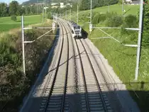 Die S 5 nach Weinfelden, ein RABe 526 xxx, macht sich auf den Weg nach Gossau. Nächster Halt: St. Gallen Winkeln.

Foto: Luka Streck

St. Gallen Neuhof, 04.07.2020

