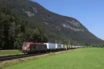 193 555  Offroad  auf dem Weg zum Brenner. Aufgenommen am 15. September 2020 bei Niederaudorf im Inntal.