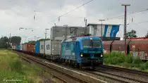 
Am 06.07.2020 war die BR 192-103 von EGP in Hilden unterwegs. Die Smarttron hatte einen mittlelmässig ausgelastetem Containerzug im Schlepp auf dem Weg nach Köln Eifeltor. 

📍Hilden, 06.07.2020