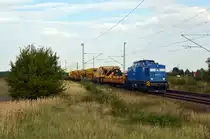 204 033 (202 817) der Press schleppte am 23.09.20 einen kurzen Bauzug durch Gräfenhainichen Richtung Bitterfeld. 