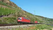 DB Cargo 187 131 mit gemischtem G�terzug auf der linken Rheinstrecke in Richtung Bingen (Boppard, 18.09.2020).