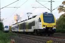 Am frühen Abend des 23. September 2020 ist der Flirt 4.05 von Go Ahead einem ICE 4 (BR 407) noch knapp voraus.