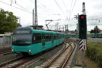 VGF Bombardier U4 Wagen 509 am 05.09.20 in Frankfurt Heddernheim vom Bahnsteig aus fotografiert
