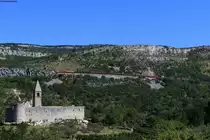 Ein unbekannter ÖBB Vectron und eine unbekannte 541 mit bei Hrastovlje 8.9.20