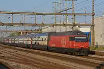 Re 460 093-8 durchfährt den Bahnhof Rupperswil. Die Aufnahme stammt vom 14.09.2020.