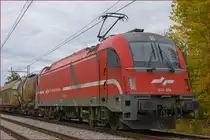 SŽ 514-006 zieht Güterzug durch Maribor-Tabor Richtung Norden. /12.10.2020