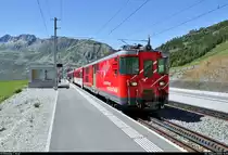 Deh 4/4 I  Brig  harrt im Bahnhof Nätschen (CH) abweichend auf Gleis 2 aus, bis der liegengebliebene, zum Aufnahmezeitpunkt bereits um 70 Minuten verspätete Gegenzug nach Andermatt eintrifft.

🧰 Matterhorn-Gotthard-Bahn (MGB)
🚝 R 840 Andermatt (CH)–Disentis/Mustér (CH) [+35]
🚩 Bahnstrecke Brig–Disentis/Mustér (Furka-Oberalp-Bahn (FO) | 144)
🕓 5.8.2020 | 14:15 Uhr