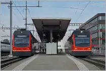 Die beiden asm Be 4/8 110 und 111 in Langenthal. Während der Be 4/8 110 aus St.Urban kam und ins Dépôt fahren wird, wartet der Be 4/8 111 auf die Abfahrt nach Solothurn. 

10. August 2020
