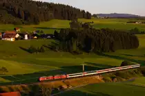 EuroCity 197 im letzten Juli Abendlicht bei Heimhofen. 12.7.20