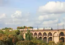 185 xxx von TX Logistik mit Marszug am 13.10.2020 auf dem Enzviadukt in Bietigheim. 