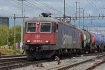 Re 620 047-1 durchfährt den Bahnhof Pratteln. Die Aufnahme stammt vom 28.09.2020.