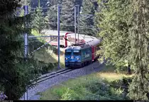 Von der Sonne in den Schatten:
Ge 4/4 II 619  Samedan , mit Werbung für die Tageszeitung  Südostschweiz , unterwegs bei Cavadürli (Klosters-Serneus) (CH).

🧰 Rhätische Bahn (RhB)
🚝 RE 1063 Klosters Platz (CH)–Davos Platz (CH), weiter als R 1853 Davos Platz (CH)–Filisur (CH)
🚩 Bahnstrecke Landquart–Davos Platz (Davoserlinie | 910/941)
🕓 5.8.2020 | 19:09 Uhr