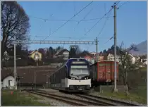 Der CEV MVR ABeh 2/6 7501 erreicht auf seiner Fahrt in Richtung Les Pléiades den Bahnhof von St-Legier. 

15. Dezember 2016