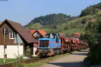 V103 (575 003-5) mit einem Schotterzug in Furschenbach 19.9.20