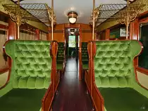 Wohlige Atmosphäre in Personenwagen Nr. 1 vom Typ S. (Museum der Ischler Bahn Mondsee, August 2020)