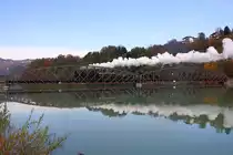 NBIK 93.1332 am 23.Oktober 2020 als NF 14787 (Klagenfurt Hbf. - Weizelsdorf) auf der Rosentalbahn auf der Brücke über den Ferlacher Stausee.
