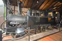 Aufgrund der beengten Verhältnisse recht schwierig in Gänze auf Karte zu bannen war die bei Kraus (Linz) gebaute Dampflokomotive 2341/90  Nr. 4  der Salzkammergut-Lokalbahn(SKGLB). (Museum der Ischler Bahn in Mondsee, August 2020)
