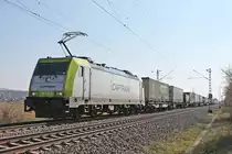 Am Nachmittag des 02.04.2020 fuhr ITL/CCW 186 152-5 mit dem DGS 43558 (Gallarate - Geleen Lutterade), welchen sie seit Basel Bad Rbf bespannte, nördlich von Hügelheim über die KBS 702 durchs Rheintal in Richtung Freiburg (Breisgau).