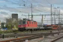 Re 420 293-3 durchfährt den Bahnhof Pratteln. Die Aufnahme stammt vom 30.10.2020.