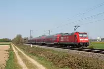 Nachschuss auf 146 222-5  25 Jahre RAB , als diese am frühen Nachmittag des 10.04.2020 ihre RB (Basel Bad Bf - Freiburg (Brsg) Hbf) über die Rheintalbahn in Richtung Haltepunkt von Buggingen schob, wo sie ihren nächsten Zwischenhalt einlegen wird.
