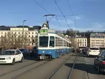 Linie 8 Nr. 2020 + Pony auf der Quaibrücke. Datum: 14. 11. 2020
