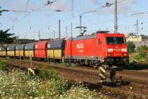 185 279 DB Logistik Railion zieht am 24.07.2007 einen G�terzug durch Halle/S.