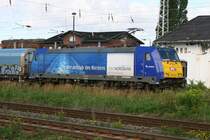 146 519 zieht einen G�terzug durch Halle/S. Die Lok mit der Werbung Der Antrieb des Nordens. 24.07.2007