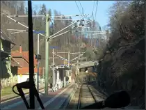 Mit der S41 das Murgtal hinunter -

Nach einem weiteren Tunnel, dem 160 m langen Brachtunnel folgt die Haltestelle Langenbrand-Bermersbach.

2005 (J)