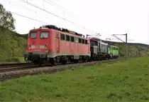 Am 30.04.20 fuhr 142 130 mit 194 192 und 139 309 BYB von Neustrelitz nach Nördlingen. Ich habe die Fuhre bei Großeuterdorf erwartet.