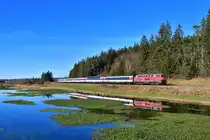 218 433 mit EC 191 am 18.11.2020 bei Ruderatshofen.