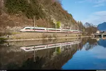 ICE 4 9021 als ICE 376 Interlaken Ost - Hamburg Altona hat am 22. November 2020 gerade seinen Startbahnhof verlassen und befindet sich auf dem kurzen Streckenabschnitt zu seinem ersten Zwischenhalt Interlaken West.
