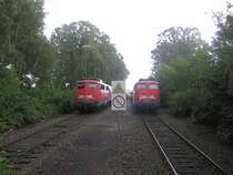 110 362 und 110 457 stehen am 29.07.2007 in Emmerich abgestellt und warten auf ihren n�chsten Einsatz als RB 35 nach Duisburg.