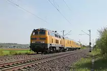 Mit einem Messzug (Singen (Hohentwiel) - Freiburg (Brsg) Hbf) fuhr am Nachmittag des 16.04.2020 die 218 477-8  Else  nördlich von Hügelheim über die Rheintalbahn durchs Markgräflerland in Richtung Buggingen.