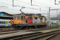 Re 420 276-8 auf Rangierfahrt in Burgdorf am 27. November 2020.
Foto: Walter Ruetsch