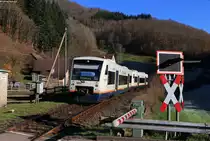 VT 532 und VT 527 als SWE87376 (Freudenstadt Hbf-Offenburg) bei St.Roman 26.11.20