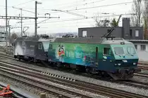 EISENBAHNDIENSTLEISTER GmbH.
Re 446 016 und Re 446 017, ehemals SOB/SBB als Lokzug unterwegs bei Stein Säckingen am 10. Dezember 2020.
Foto: Walter Ruetsch