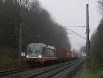 HECTORAIL 242.532  LIGHTYEAR  mit einem Containerzug bei Durchfahrt durch Friedrichsruh; 11.12.2020
