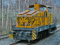 Der  Tiger  (WLH 54 der Westfälische Lokomotiv Fabrik Karl Reuschling) ist wieder in Hattingen, hier zur Abwechslung mal in Bahnhofsnähe abgestellt. (Dezember 2020)