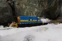 Der erste Schnee in der Gegend um den Lonsperchpass wurde auch schon weniger als am 12.12.2018 die AWVR SD40-2 #1206 mit ein paar Propangaswagen zu einem Lager bei der ehemaligen Healthmountain Company fährt.