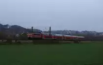 Am 12.12.2020 zog 111 197 den Wupper-Express nach Aachen Hbf durch die Felder von Wetter(Ruhr). 