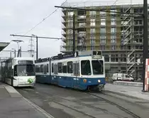 Linie 7 Wagennummer 2042  Altstetten  an der Endhaltestelle Bahnhof Stettbach. Datum: 13. 12. 2020