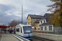 Integral VT 116 der RegioBahn am Tag der Eröffnung des Streckenabschnitts nach Wuppertal im Bahnhof Mettmann-Stadtwald (13.12.2020) 