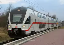 4110 109-4 als IC 2177(Warnemünde-Dresden)bei der Durchfahrt in Rostock-Lichtenhagen.30.12.2020
