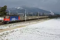 REFIT 3 Re 620 006-7  TURGI 
mit einem Schrottzug Basel-Gerlafingen unterwegs bei Niederbipp am 8. Januar 2021.
Foto: Walter Ruetsch