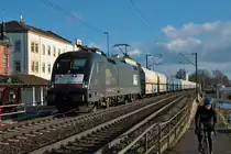 MRCE/Dispolok Siemens Taurus ES64 U2-028 (182 528-0) mit GATX Kohlewagen in Rüdesheim am 09.01.21