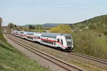 Nachschuss auf den IC2-Steuerwagen D-DB 50 80 86-81 888-9  4888  (Bauart: DBpbzfa 668.4), als dieser am Nachmittag des 24.04.2020 als IC (Singen (Hohentwiel) - Stuttgart Hbf) von der 147 564 bei Rottweil Salinr in Richtung Norden gezogen wurde.