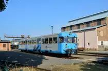 301 011-7 alias Wipperliese steht in Klostermansfeld bereit und wird in Kürze zum Bahnsteig rangieren.

Klostermansfeld 04.08.2018