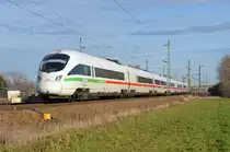 Dieser ICE-T der Reihe 411 rollte am 20.12.20 auf dem Gegengleis als Leerreisezug durch Gräfenhainichen Richtung Bitterfeld. Er machte das Regelgleis für den nachfolgenden ICE 507 frei.