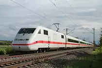 Als ICE 376 (Basel Bad Bf - Frankfurt (Main) Hbf) fuhr am späten Nachmittag des 03.05.2020 der 402 015-2  Bitterfeld-Wolfen  nördlich von Hügelheim über die Rheintalbahn durchs Markgräflerland in Richtung Freiburg (Breisgau).